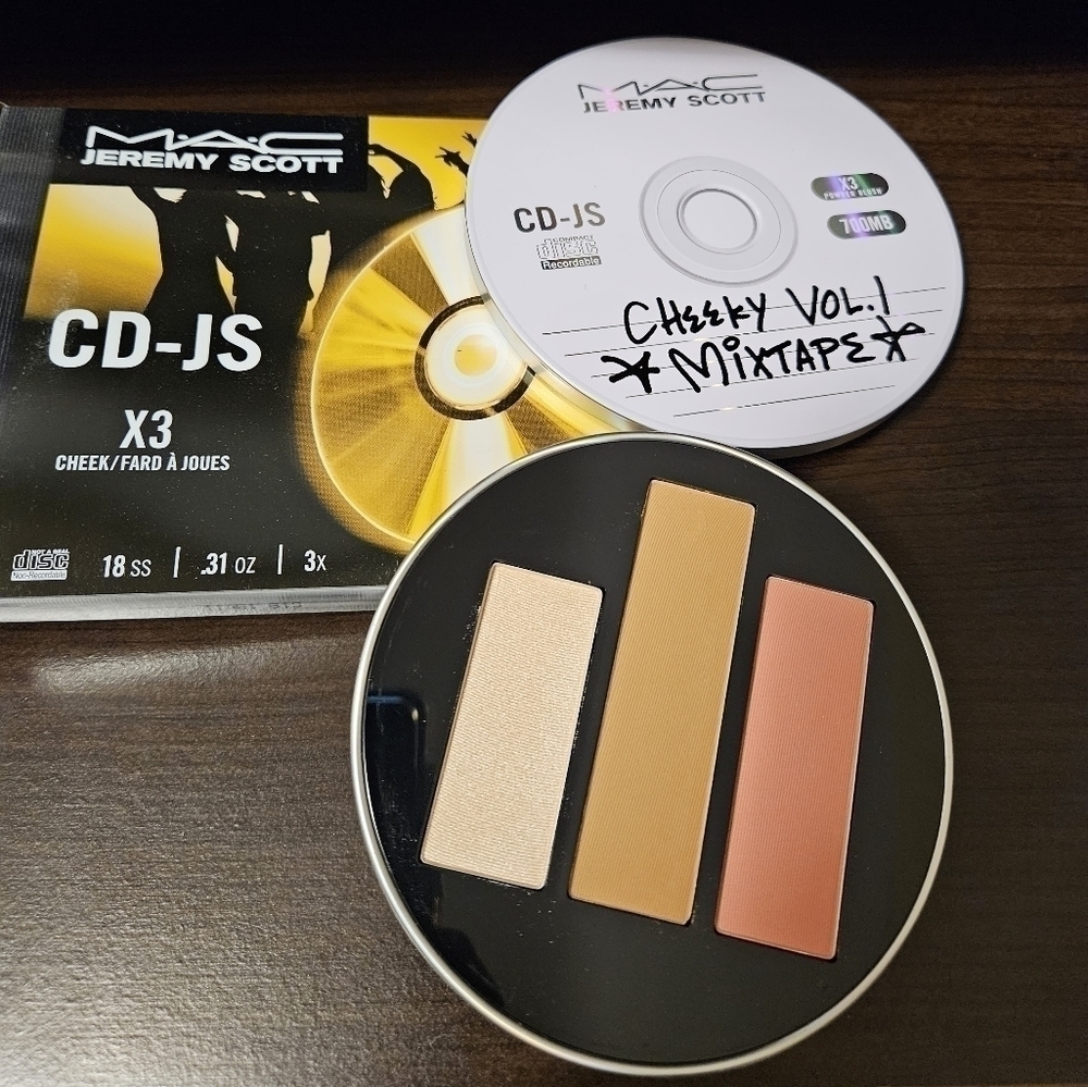 Mac x Jeremy Scott Cheeky CD palette with blush, bronzer, and highlighter (NIB)